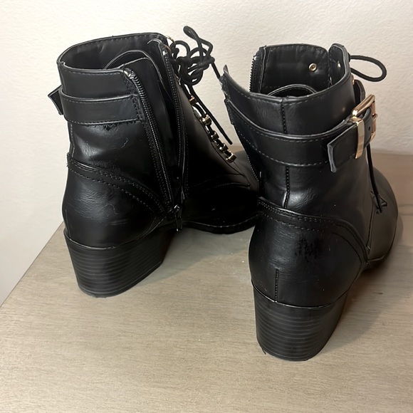 Combat Boots, Gold & Black lace up boots. Used once. - Picture 3 of 3